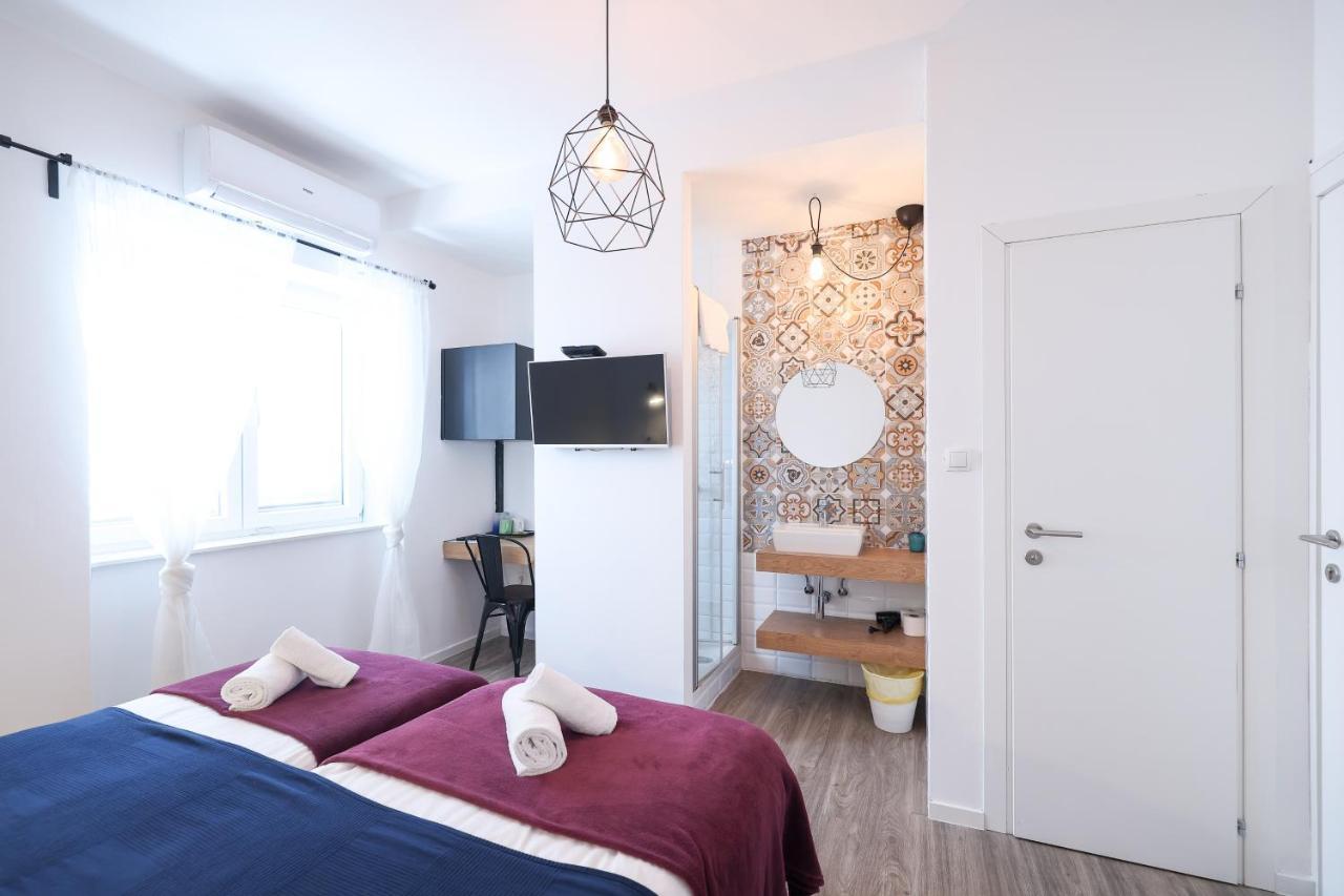 Lopwi Old Town Ground Floor Pensjonat 2*